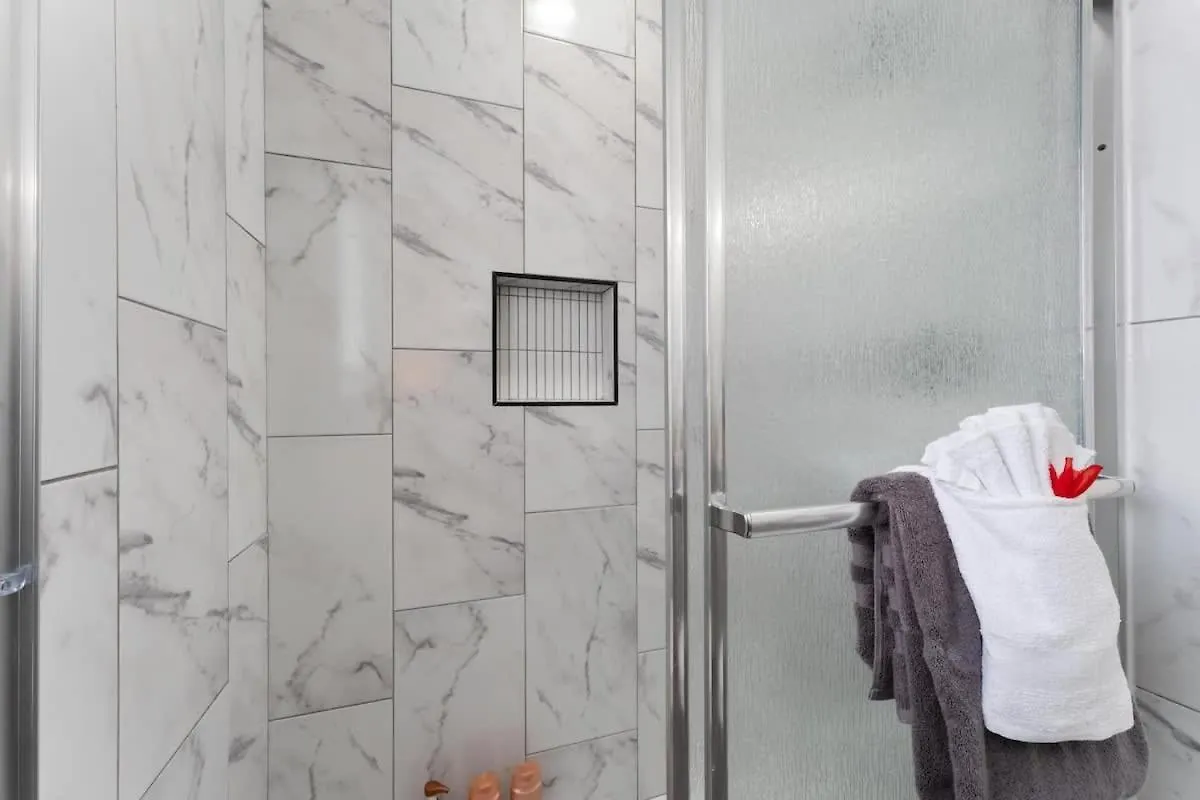 Exclusive Designer Home With Strip Views And Pool Лас-Вегас