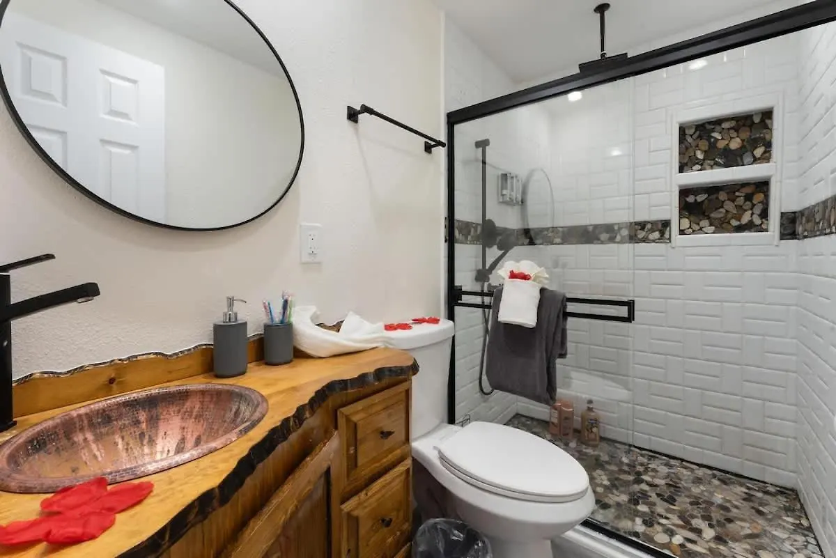 Exclusive Designer Home With Strip Views And Pool Лас-Вегас Вилла