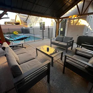 Family Friendly Contemporary House With Pool Las Vegas
