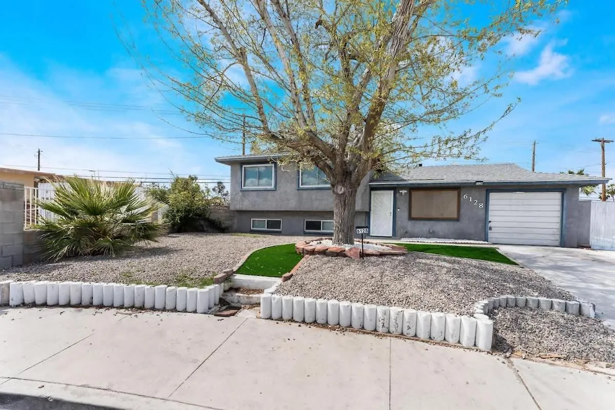 Exclusive Designer Home With Strip Views And Pool Las Vegas 0*,  United States