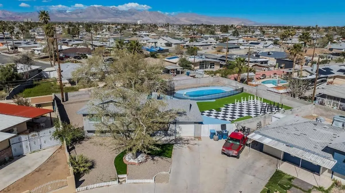 Exclusive Designer Home With Strip Views And Pool Las Vegas Villa