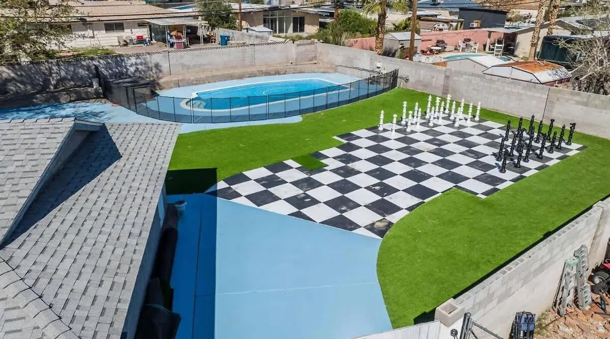 Exclusive Designer Home With Strip Views And Pool Las Vegas