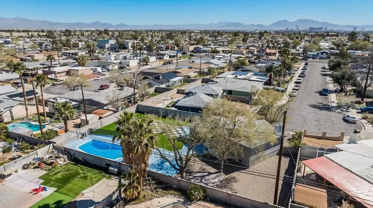 Exclusive Designer Home With Strip Views And Pool Las Vegas 0*,  United States
