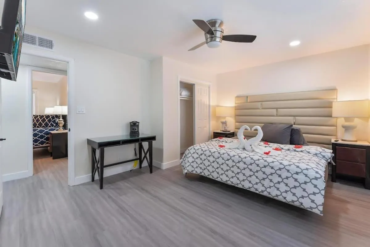 Exclusive Designer Home With Strip Views And Pool Las Vegas Villa