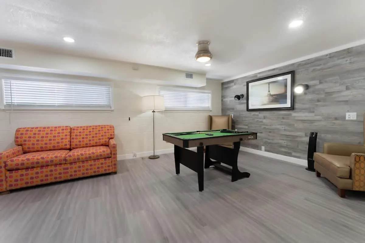 Villa Exclusive Designer Home With Strip Views And Pool Las Vegas