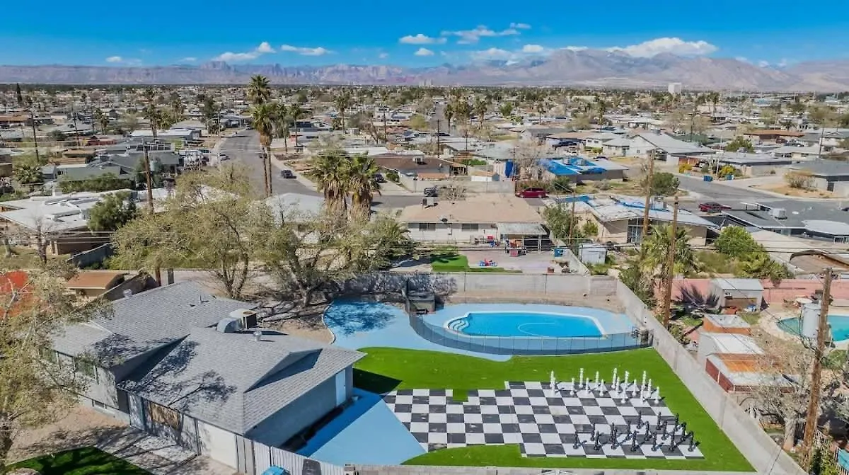 Exclusive Designer Home With Strip Views And Pool Las Vegas Villa